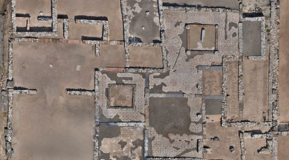 Εικ. 1 photo_agora dion_altered