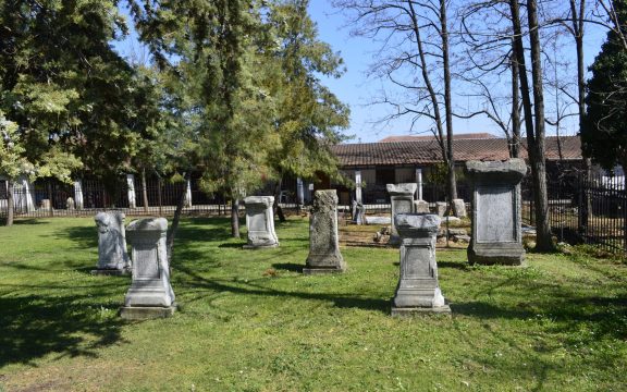 Η αυλή του Αρχαιολογικού Μουσείου